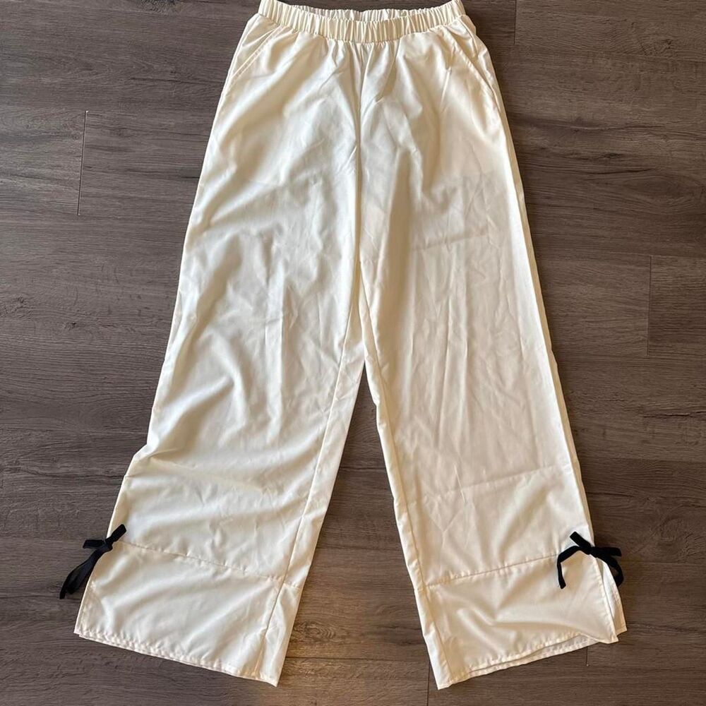 NWT Weworewhat Women's Cream and White Pajama Bottoms XS